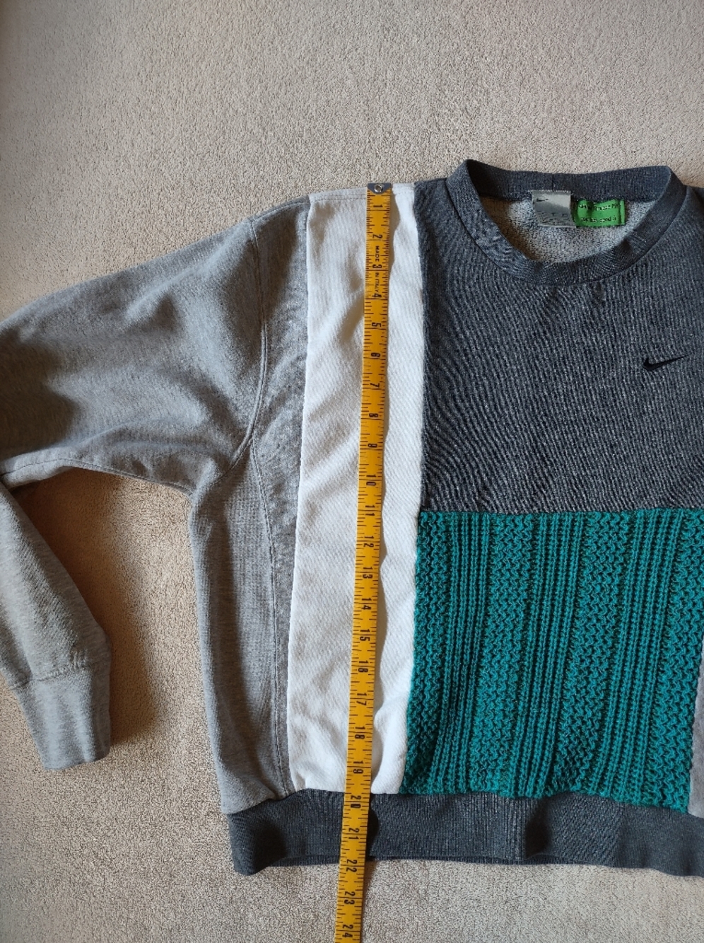 Nike Reworked Colorblock Sweatshirt – Medium - Picture 4 of 6